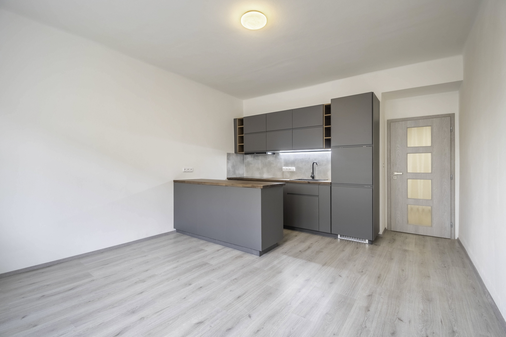 Praha-bubenec-po-kuchyn