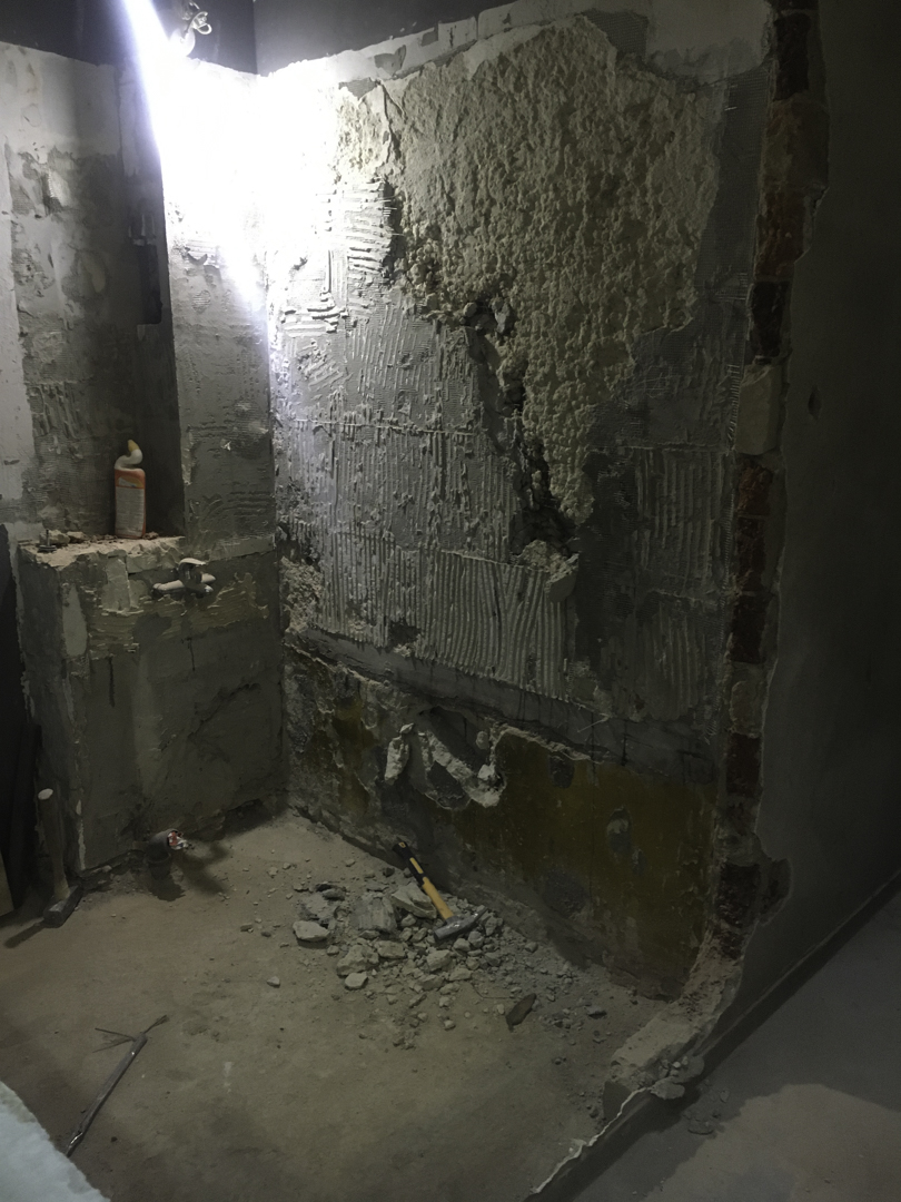 Praha-nusle-pred-koupelna